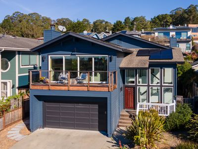 Coastal Retreat Near Harbor, Beaches, Restaurants