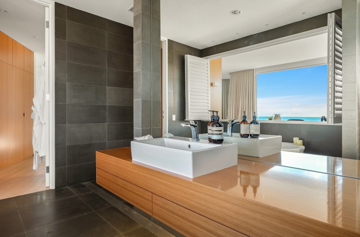 “White Haus” – Sauna, Spa, Ice Bath & More gallery image 3