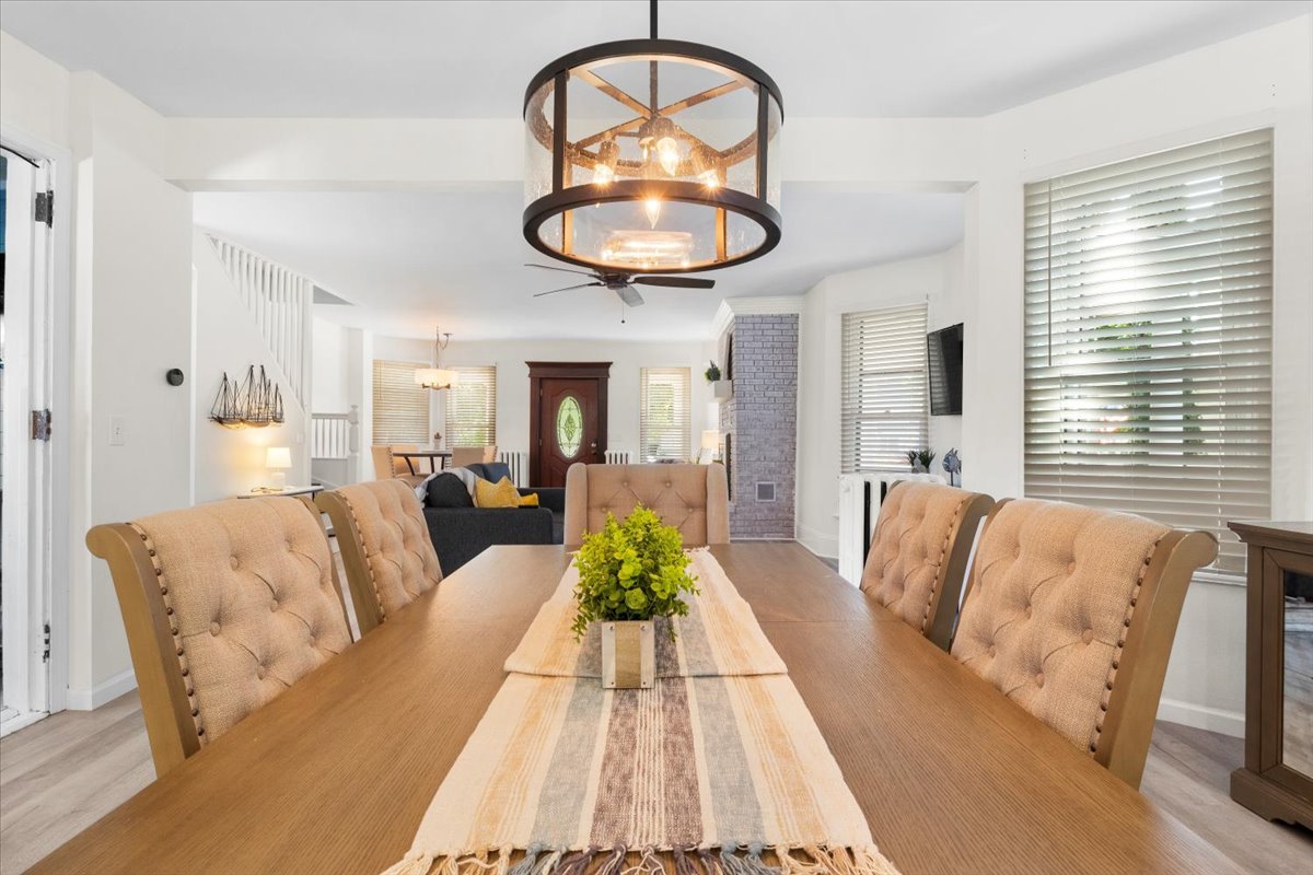 3br 3ba & 2 Kitchens! Just steps to beach and park gallery image 4