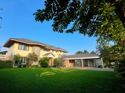 Bangkok Manor，素坤逸路71巷 5卧5卫泳池花园别墅 订满三天以上送接机