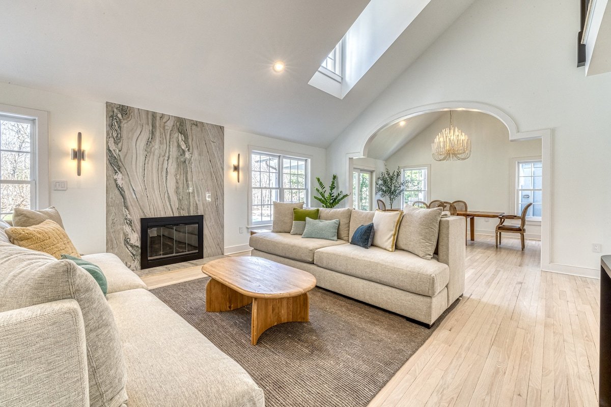 5 Bedrms Fam Friendly Heated Pool Firepit Gym gallery image 5