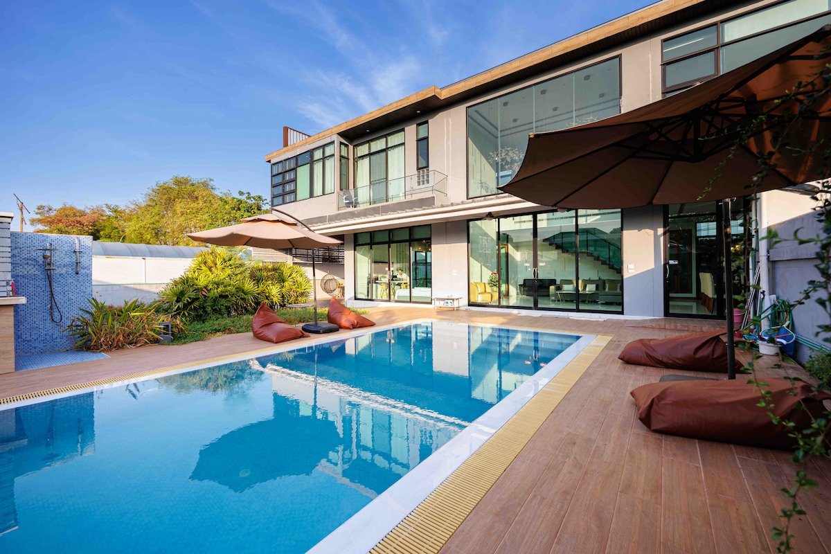 【曼谷市区700平网红高端泳池别墅】近地铁口超市/3晚以上免费接机一次/旅游路线定制 gallery image 5