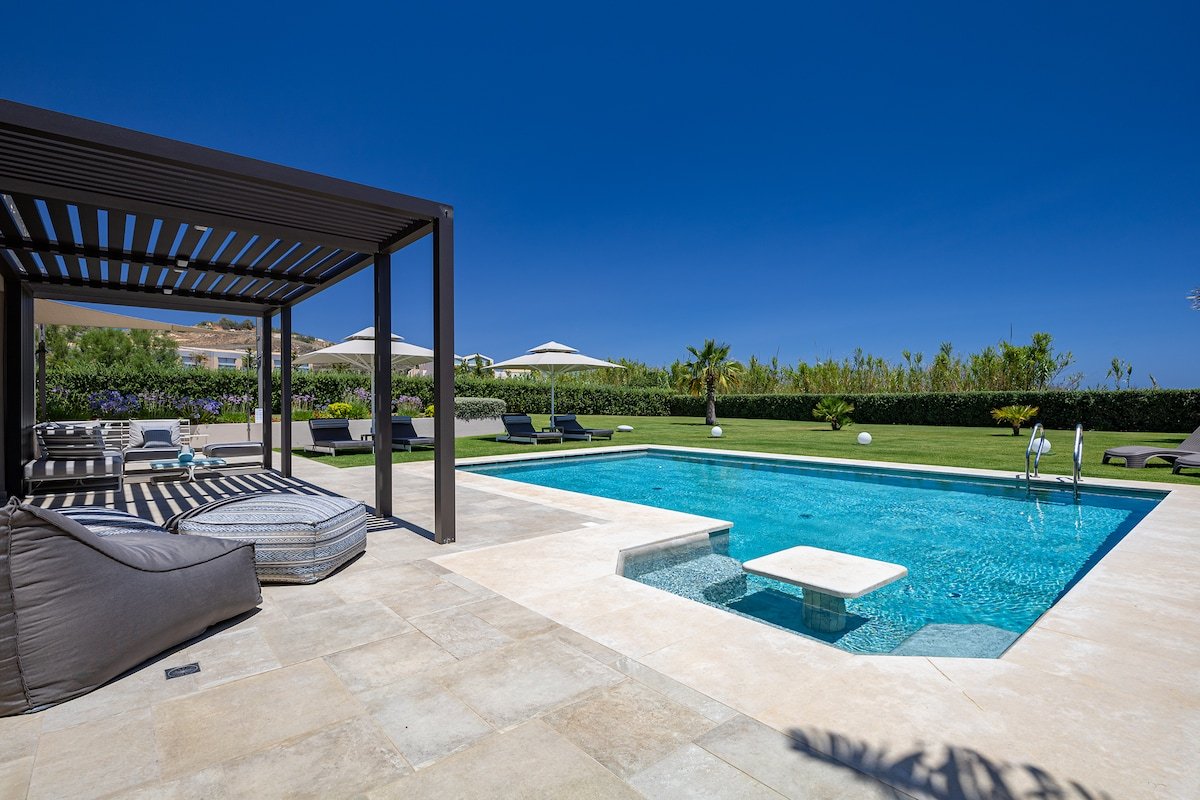 Iniada Villa II-A few meters away from sandy beach gallery image 2