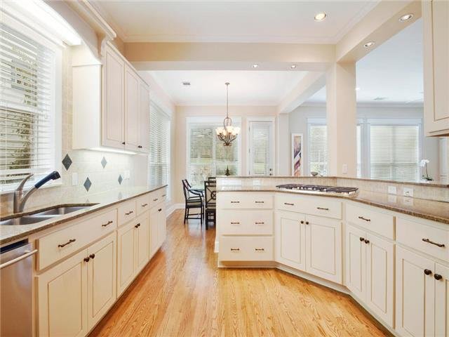 Wonderful Downtown House in Quiet Neighborhood