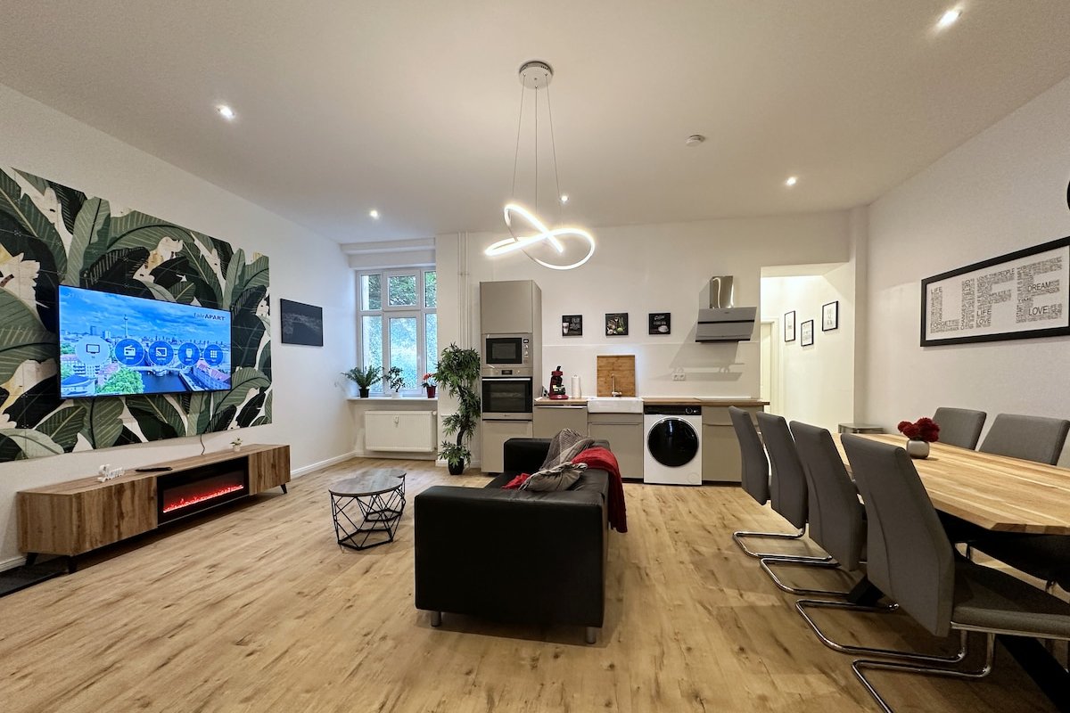 fairAPART®4 room apartment in the heart of Berlin gallery image 4