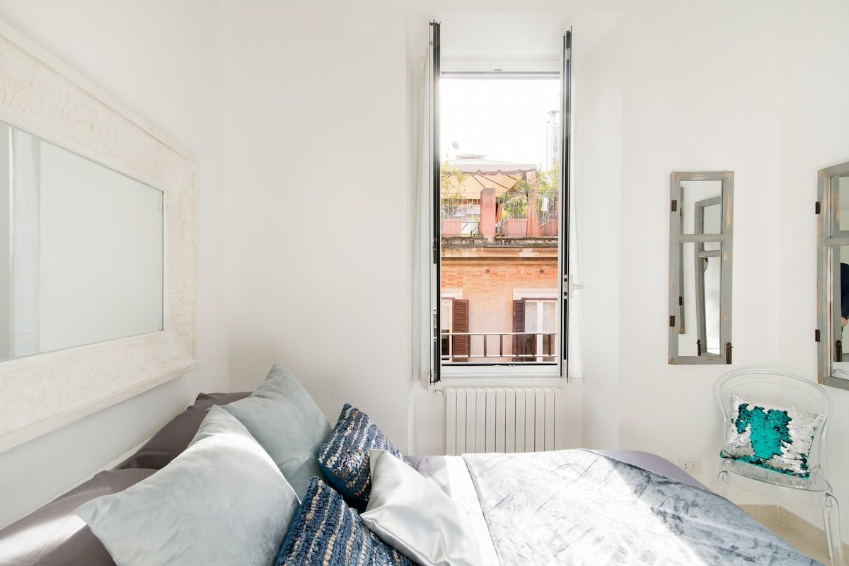 Brightful Boutique Apartment in the Heart of Trastevere gallery image 5