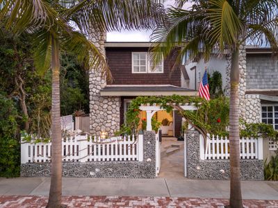 Nantucket-Style Home, Ocean Views + Rooftop Deck