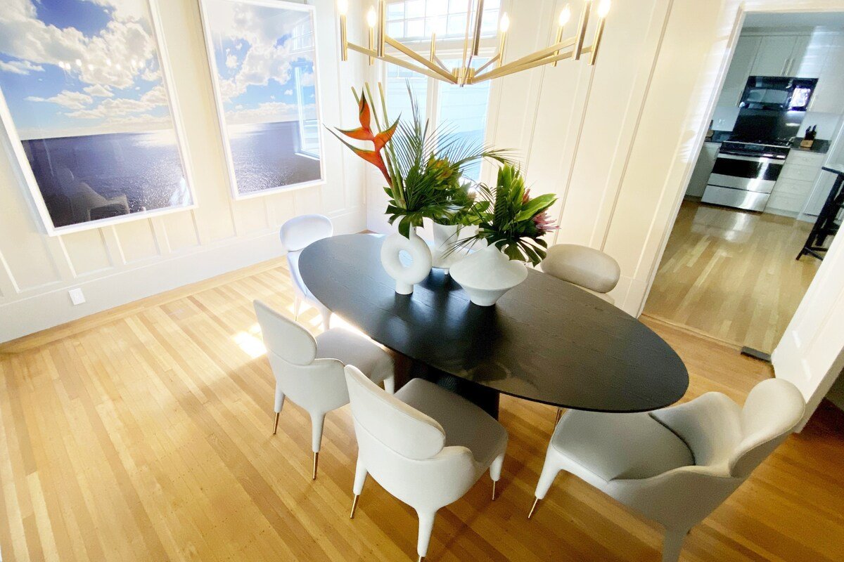 3-Bd 2-Ba 1-Office Tourist Delight in Russian Hill gallery image 3