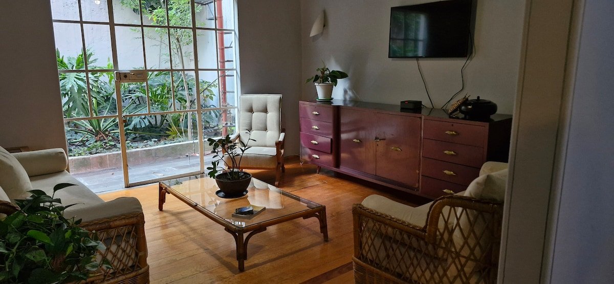 Casa Delfino 5 bed 3sh bath gallery image 3