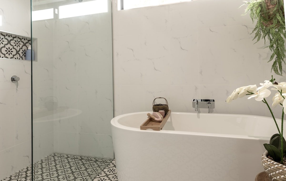 The Whale Pod – Serene Family Retreat gallery image 5