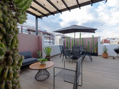 Casa KM: Style, Comfort & Private Rooftop