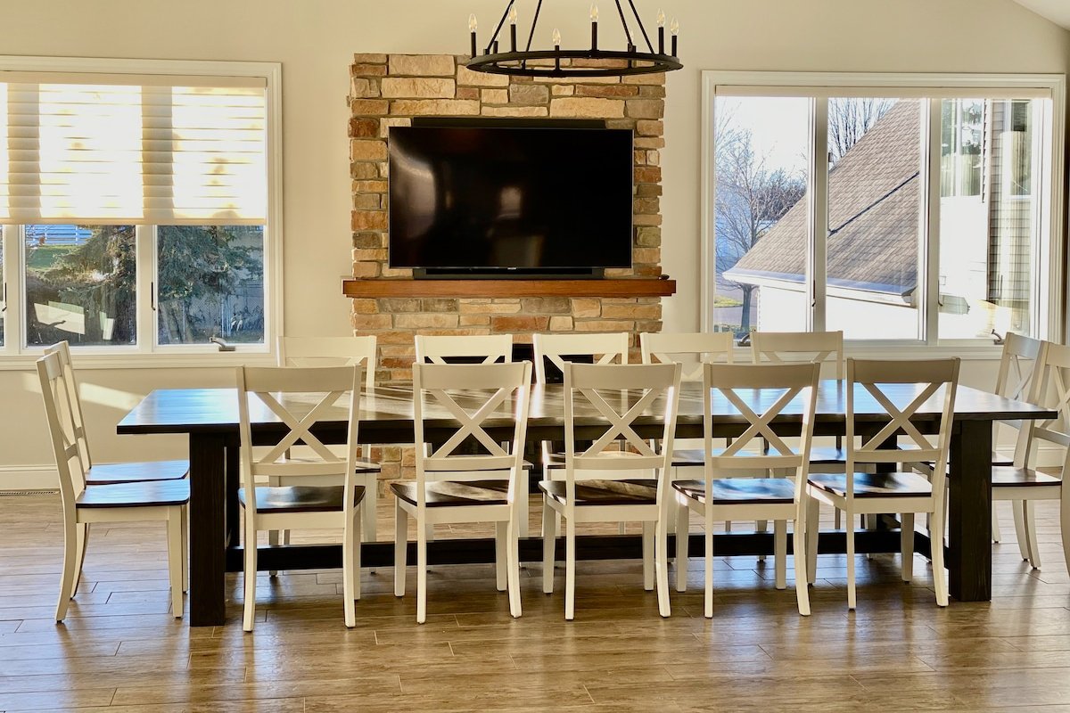 The Bavaria Farmhouse – 30 Acre Estate gallery image 5