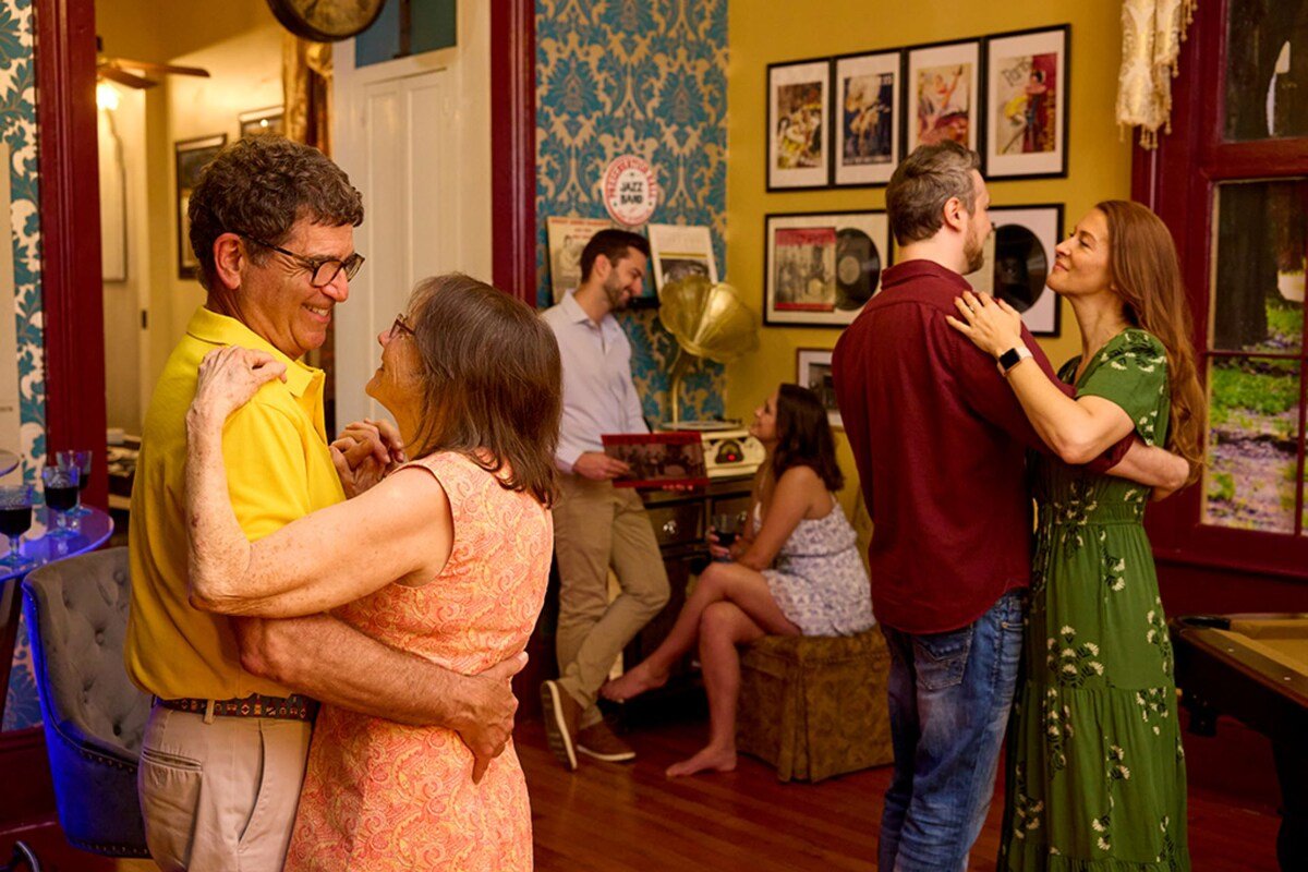 CBS-Featured 5BR+5BA Garden District / French Quar gallery image 3