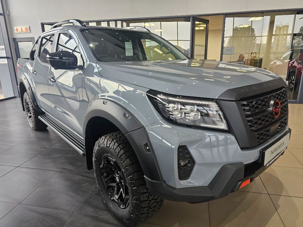 NISSAN NAVARA 2.5DDTI PRO-4X WARRIOR 4X4  for Sale in South Africa