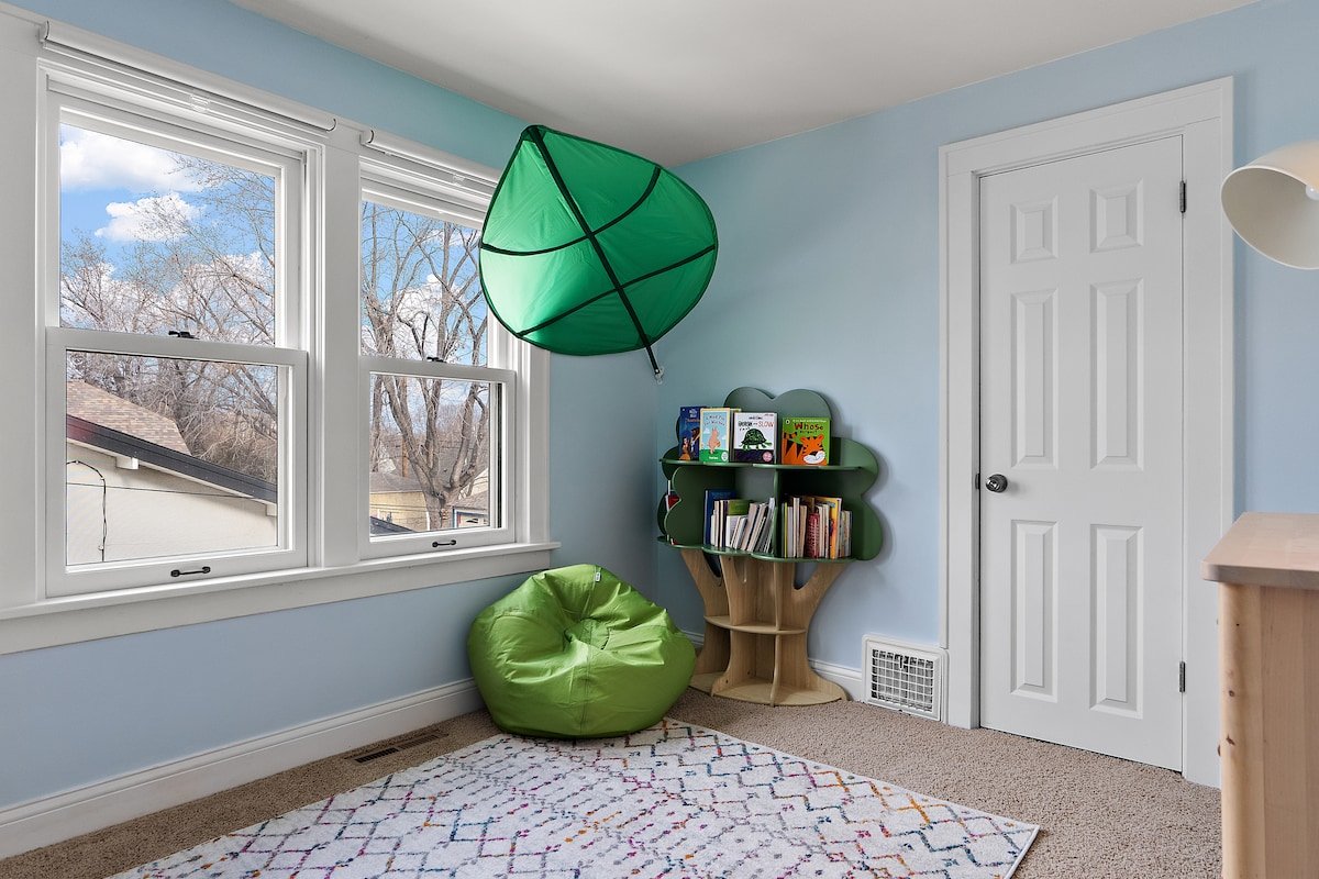 Movie Theater, Kid Friendly & Free Parking gallery image 4