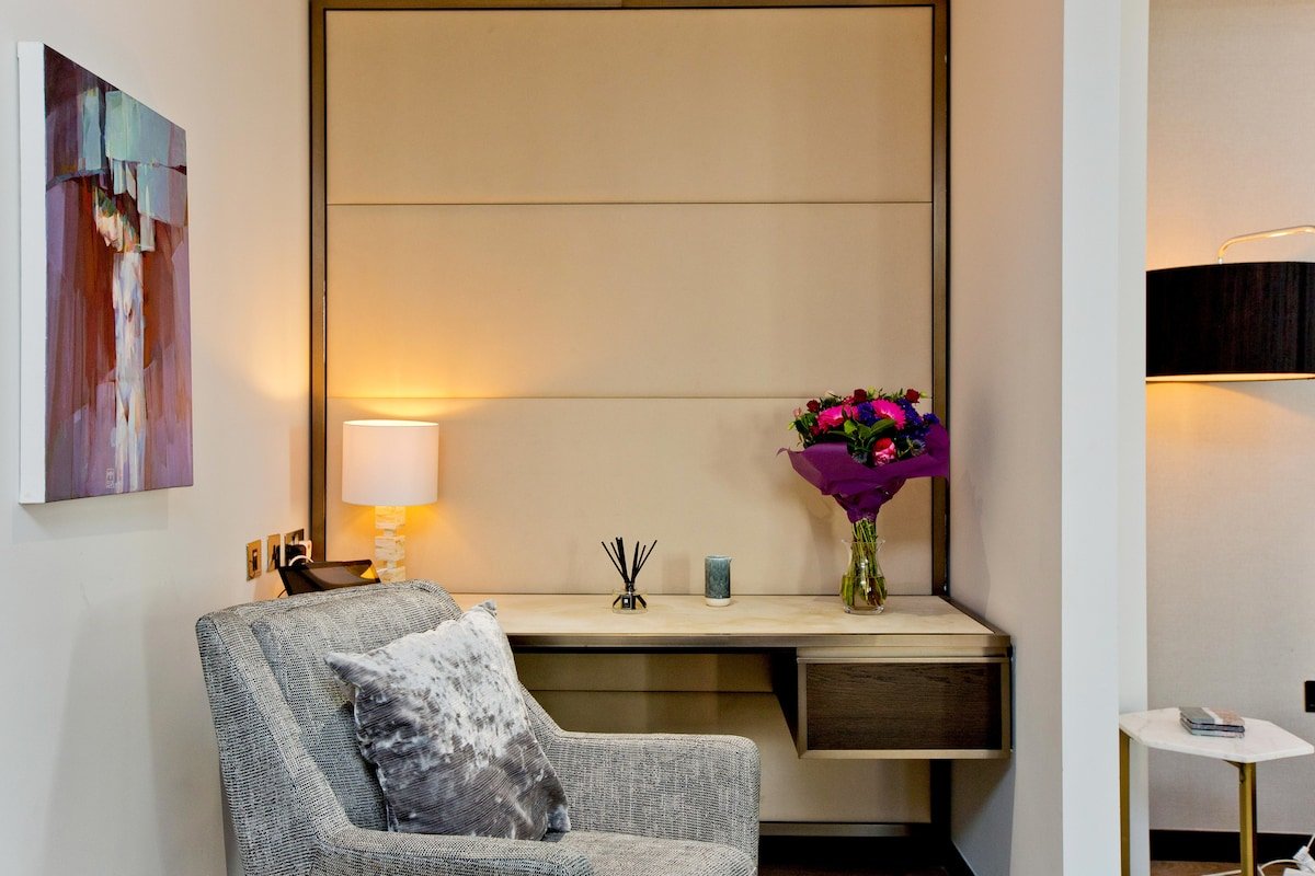 Golden Square One gallery image 4