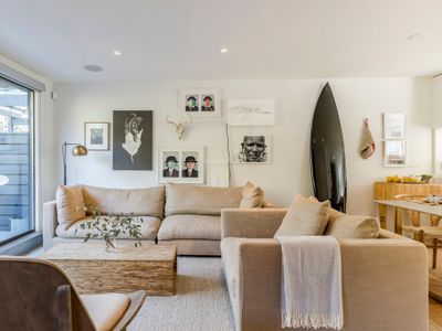 Kits Point Luxury Beach Home/3BDR+SleepingLoft+Den