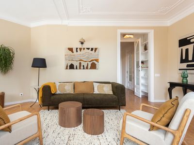 New Passeig Sant Joan apartment