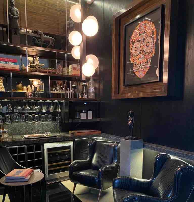 Unique Luxury Penthouse | Powerful & Sexy gallery image 4