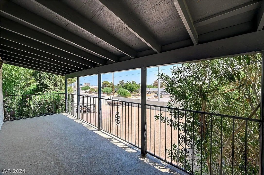 #55 Rodeo Friendly Big RV Parking For HorseTrailer gallery image 5