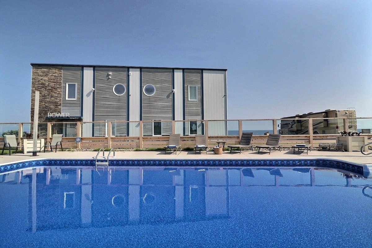 Oceanfront 5 Bedroom Beach Villa with Private Pool gallery image 2