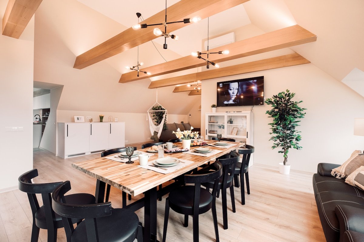 MILDA Apt/11 Guests/Self Check-In/4 BR/Old Riga gallery image 2