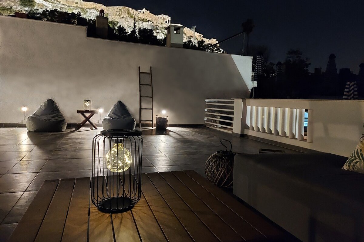 Luxury house in Plaka overlooking the Acropolis gallery image 3