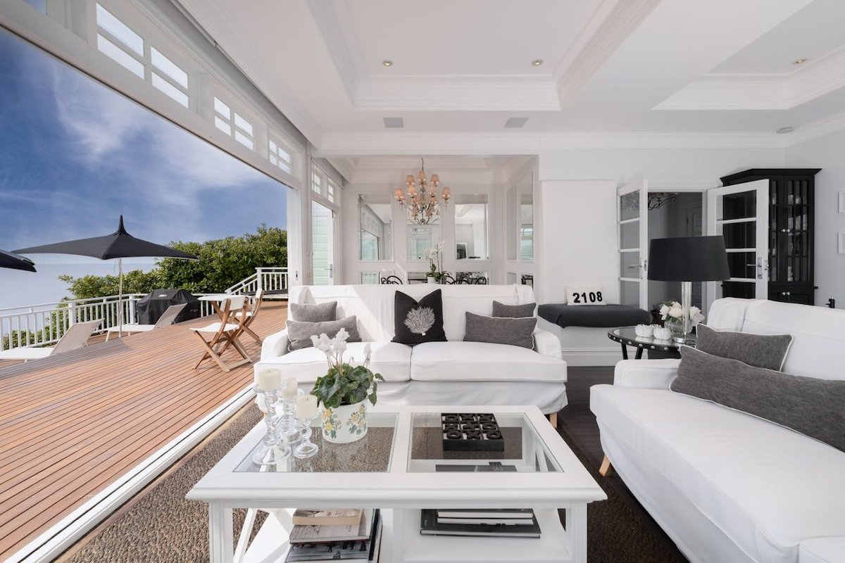 Norma House by Palm Beach Holiday Rentals gallery image 4