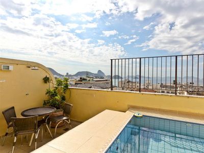 Penthouse Sugarloaf #200C