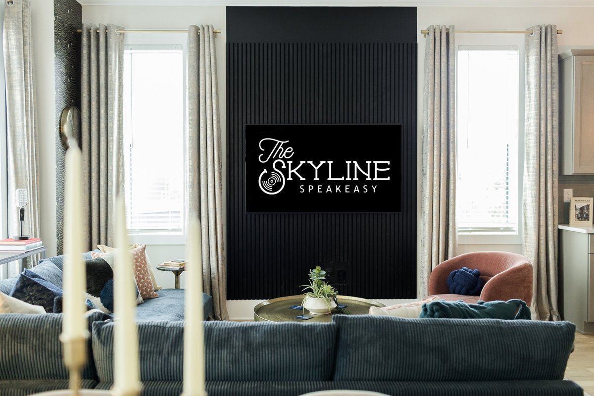 The Skyline Speakeasy! Roof Hot Tub, Glam Stations
