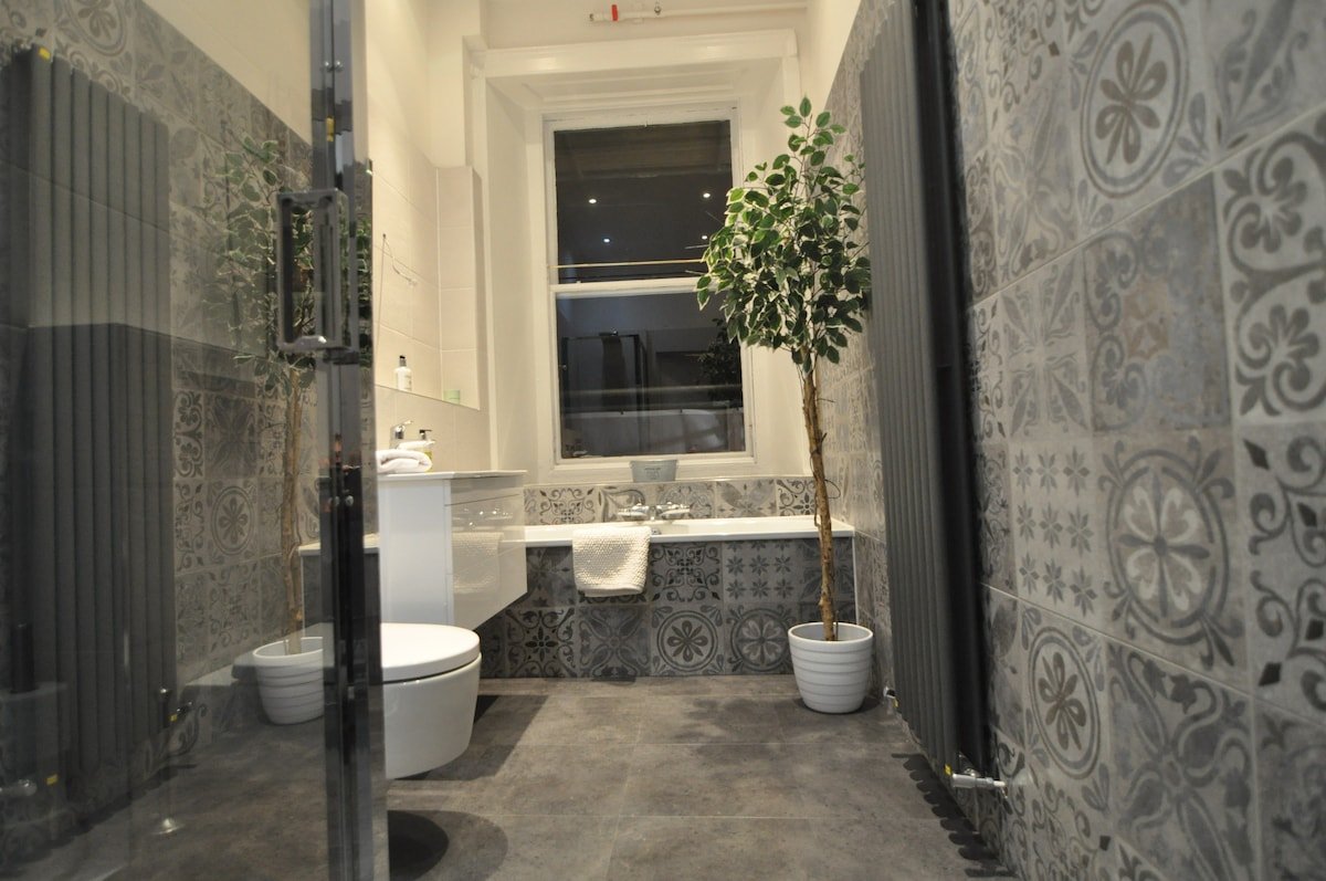 No19 The Loft Licence No: EH-70233-F gallery image 3