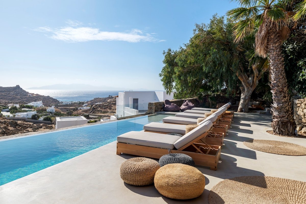 Pure Mykonos | Villa with pool near Scorpios gallery image 5