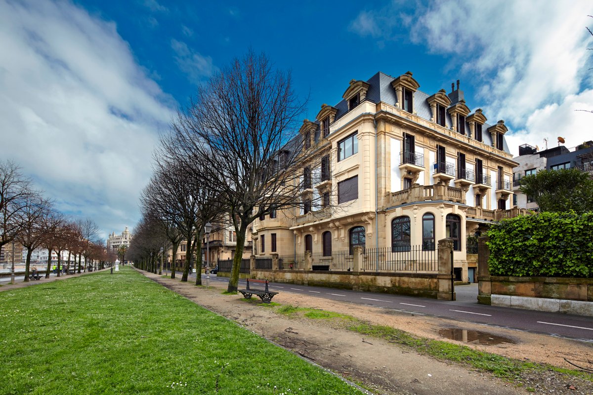 Basque by FeelFree Rentals