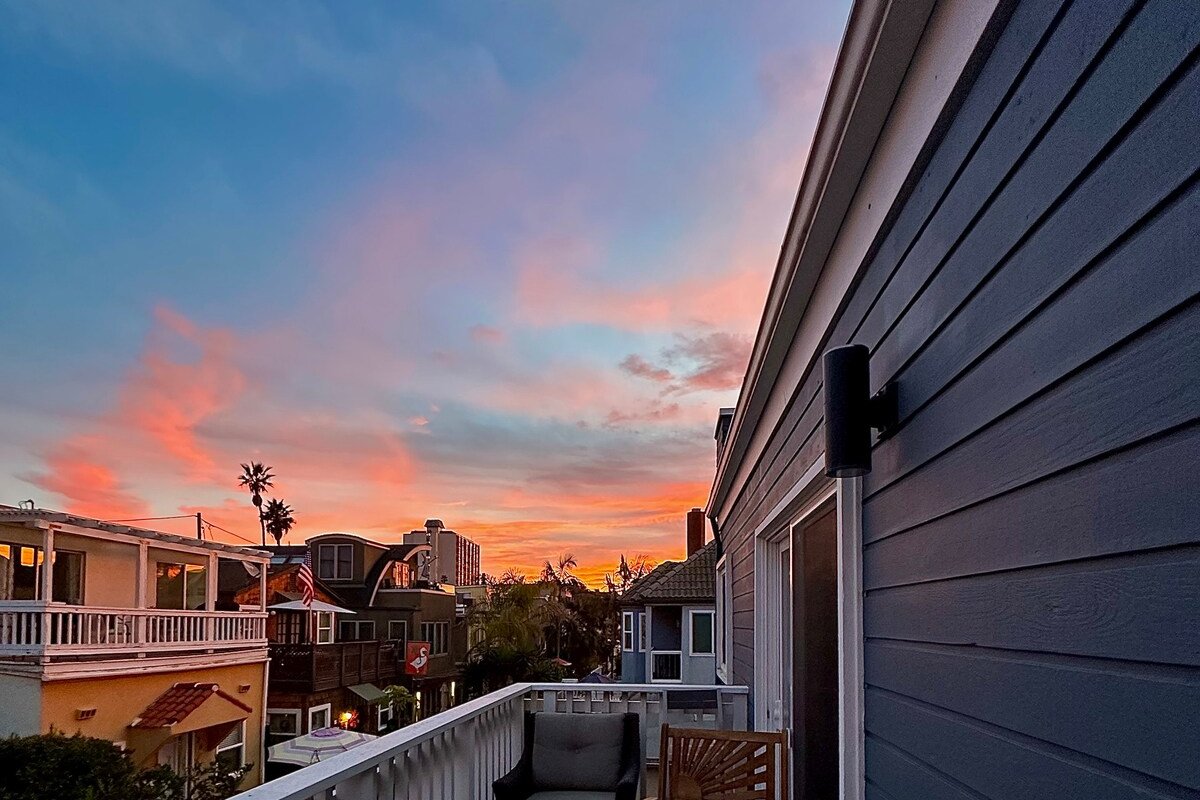 Beach Villa w/Views, Patio Firepit, AC, Parking gallery image 5