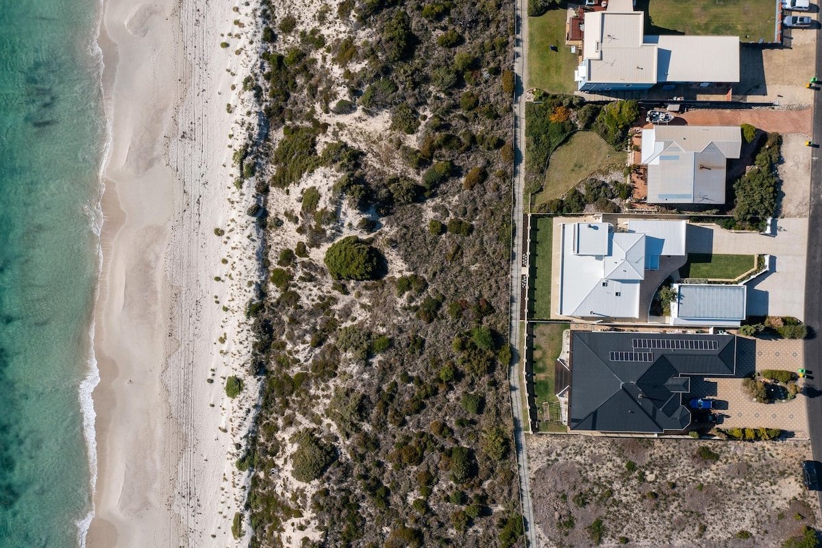 Yoondoordo Luxury Beach House gallery image 4