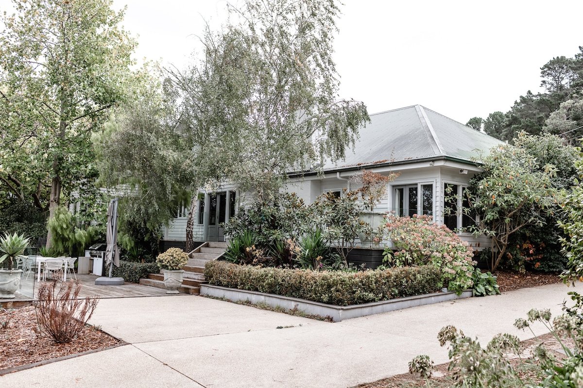 Nest on the Hill – A Luxurious Escape gallery image 2