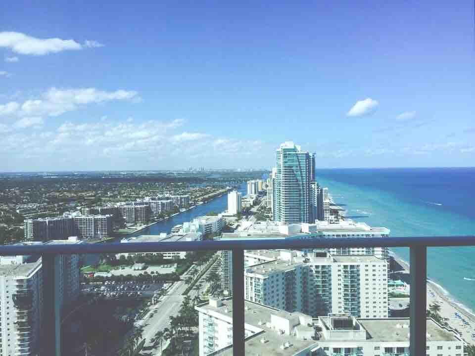 Oceanfront HYDE HOTEL&RESIDENCES2bd/2bth Hollywood gallery image 2