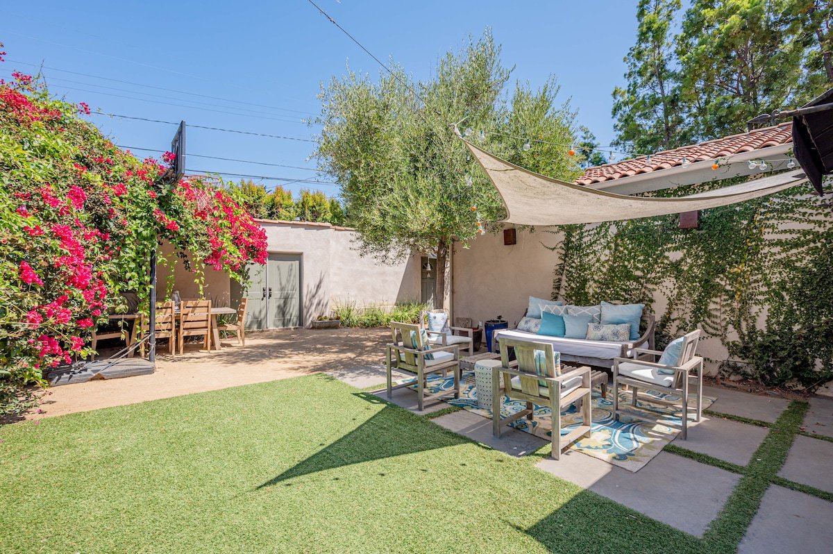 Secluded 4BR Spanish Oasis in the Middle of LA gallery image 3