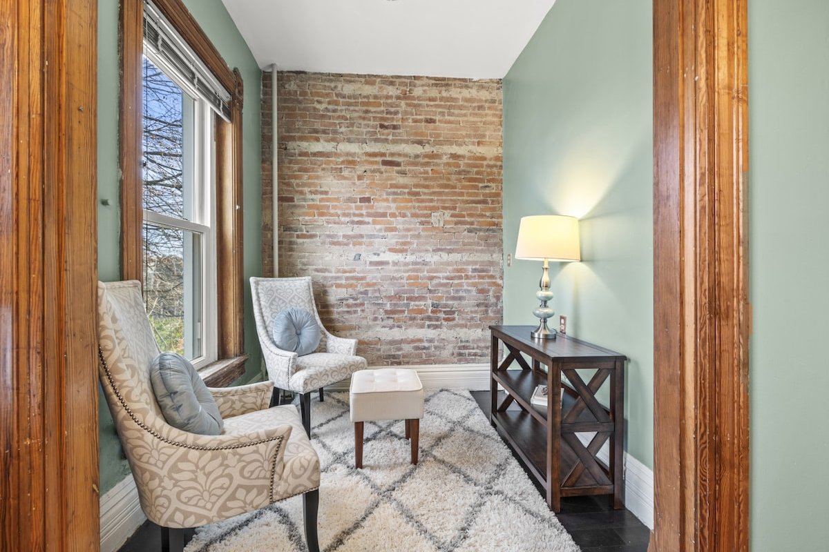 Family-Friendly 5BR Home w/ Private Spa gallery image 4