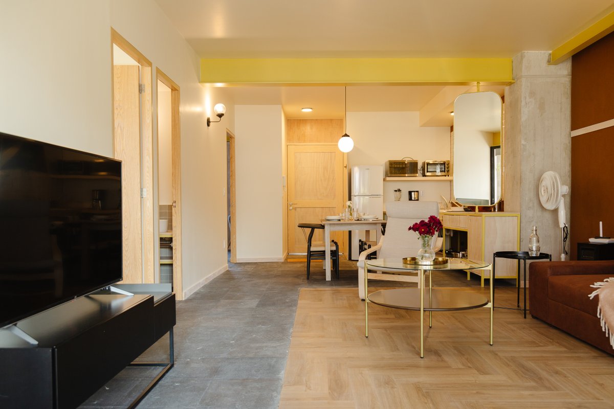 Roma PH with Balcony next to Cibeles | 2BR