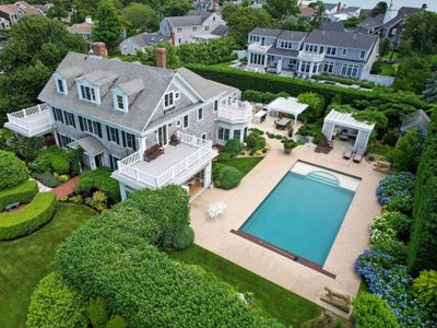 Luxurious Estate, Private Heated pool!