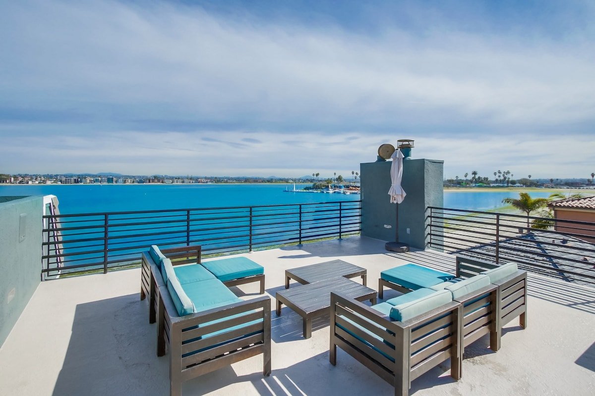 Rooftop Living – Beach Haven on the Bay gallery image 5