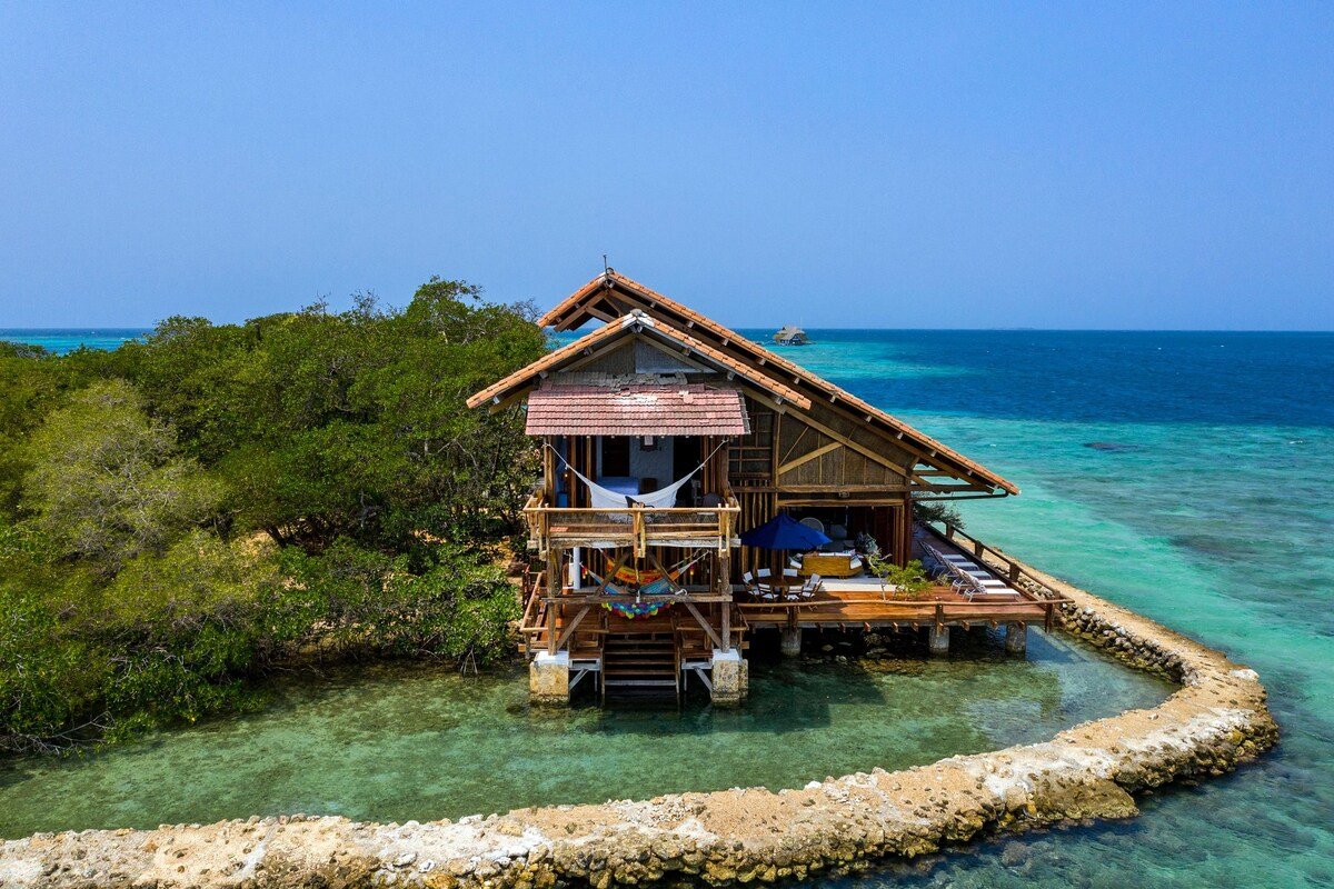 Car007 – Majestic villa in Islas del Rosario gallery image 2