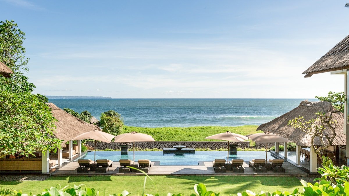 Seseh Beach Villa I gallery image 5