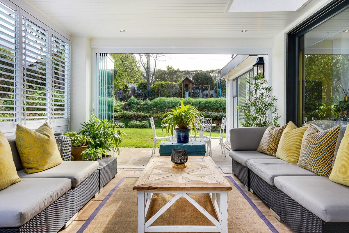 Upper Constantia villa in tranquil garden setting gallery image 4