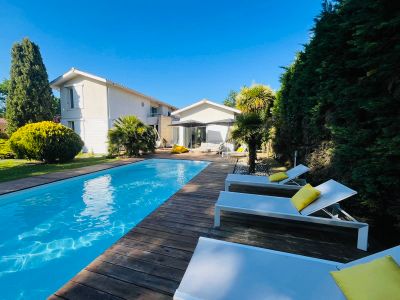 La Rêverie – Family house 12pax – Great fireplace