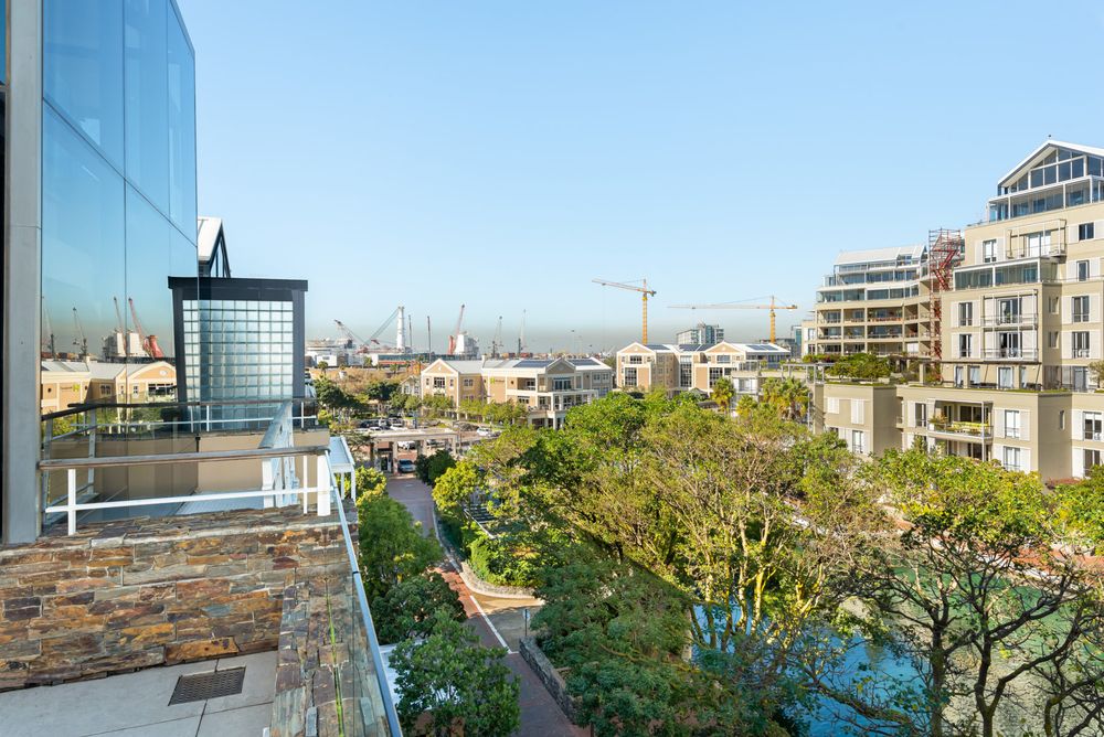 Penthouse 402 Parergon 1