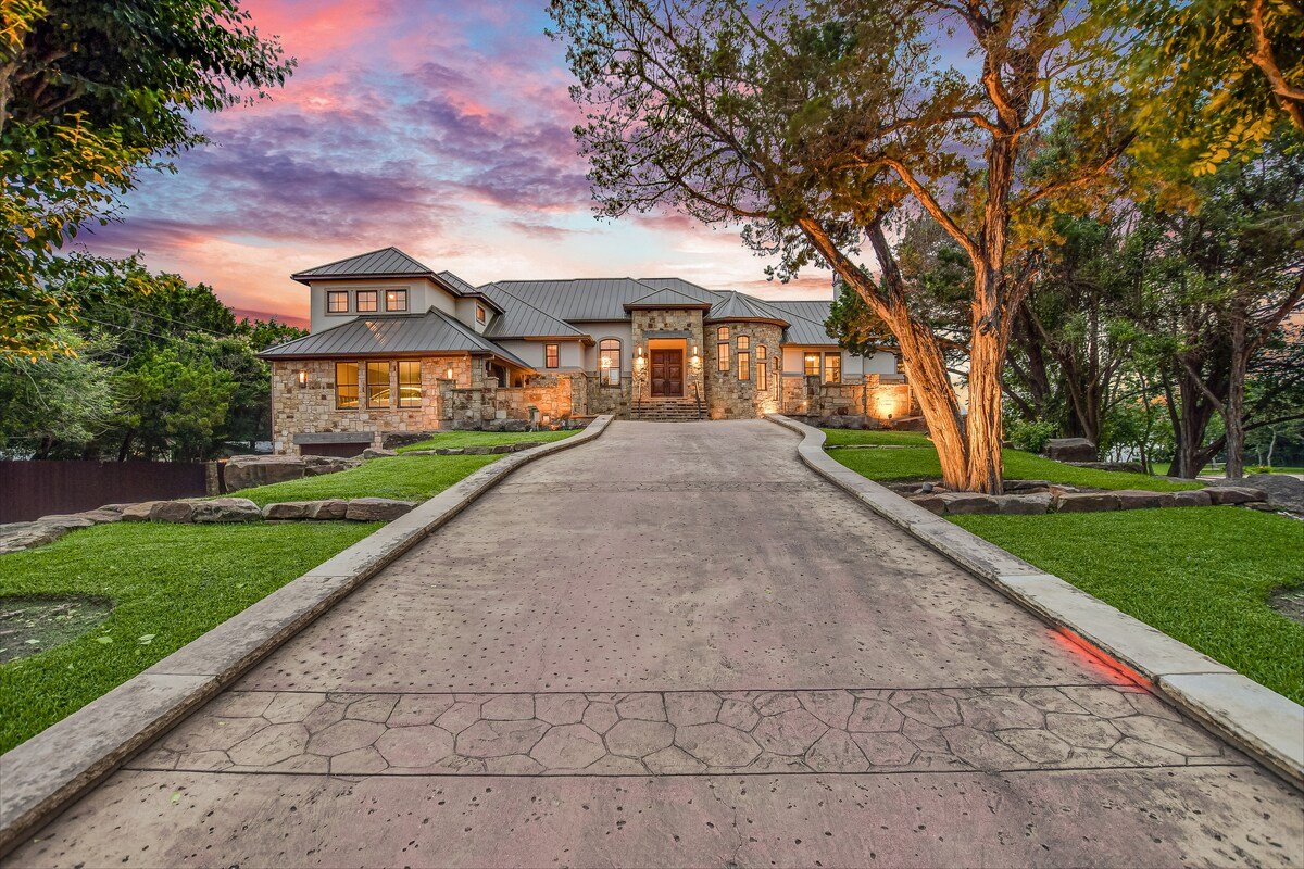 Above Sunset Point I Waterfront I Lake Travis I Po gallery image 4