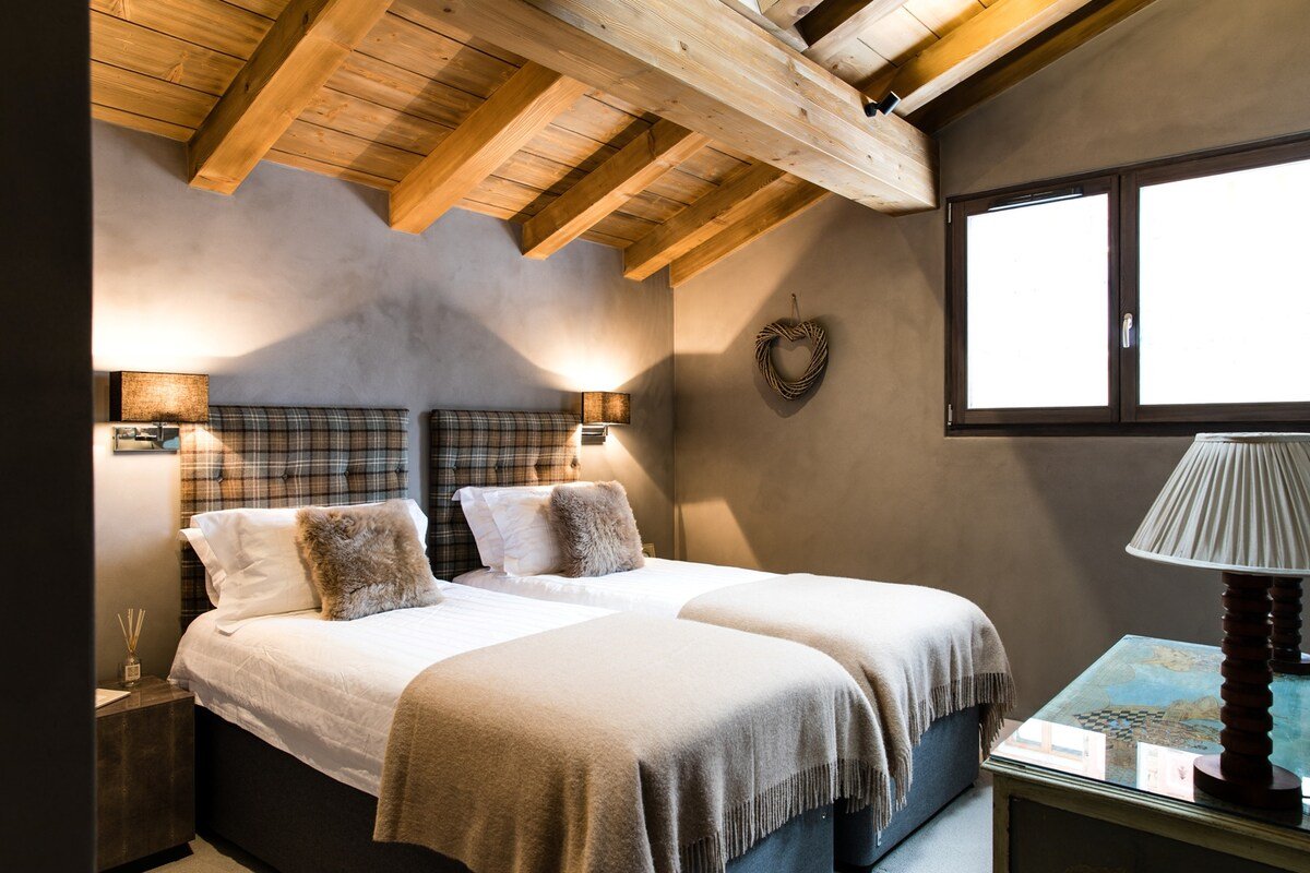 Luxurious Chalet in the Centre of Chamonix gallery image 4