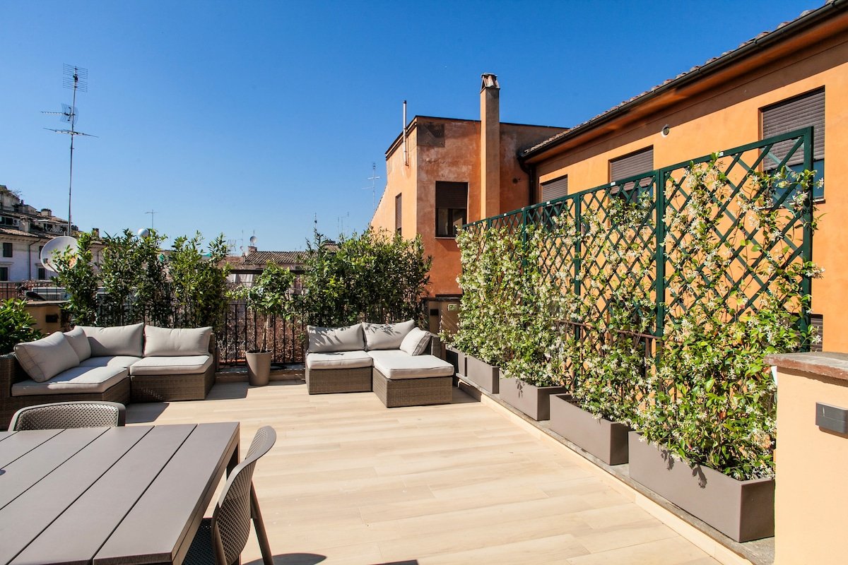 Spanish Steps Luxury Penthouse 70 sqm Terrace gallery image 4